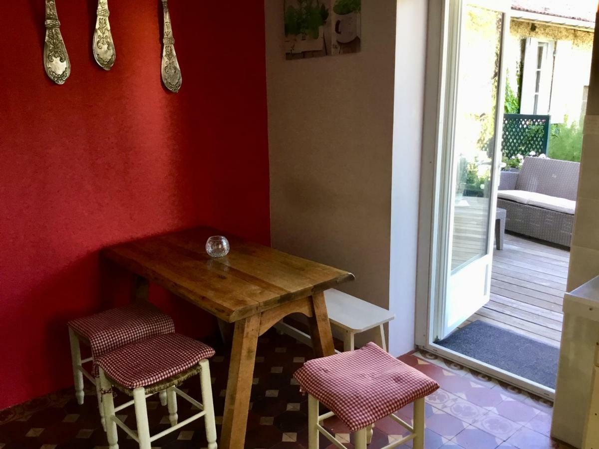 Gite Chez Madeleine Διαμέρισμα Louhans Εξωτερικό φωτογραφία